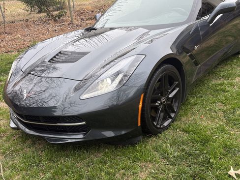 Used 2019 Chevrolet Corvette Stingray Coupe w/ 1LT image 17