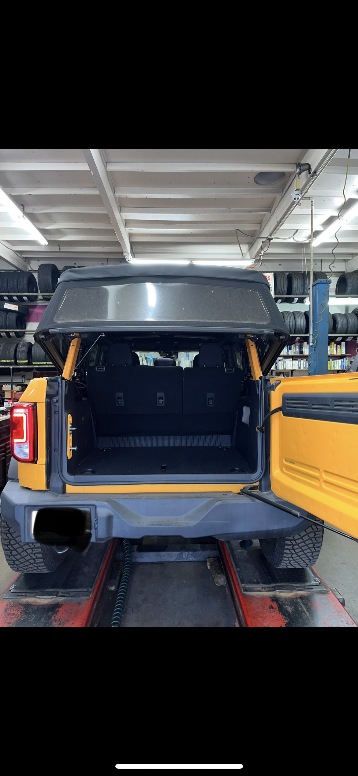Used 2022 Ford Bronco 4-Door AWD/4WD image 11