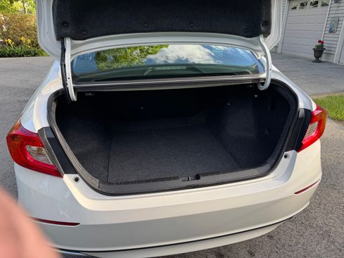 Used 2020 Honda Accord EX image 23