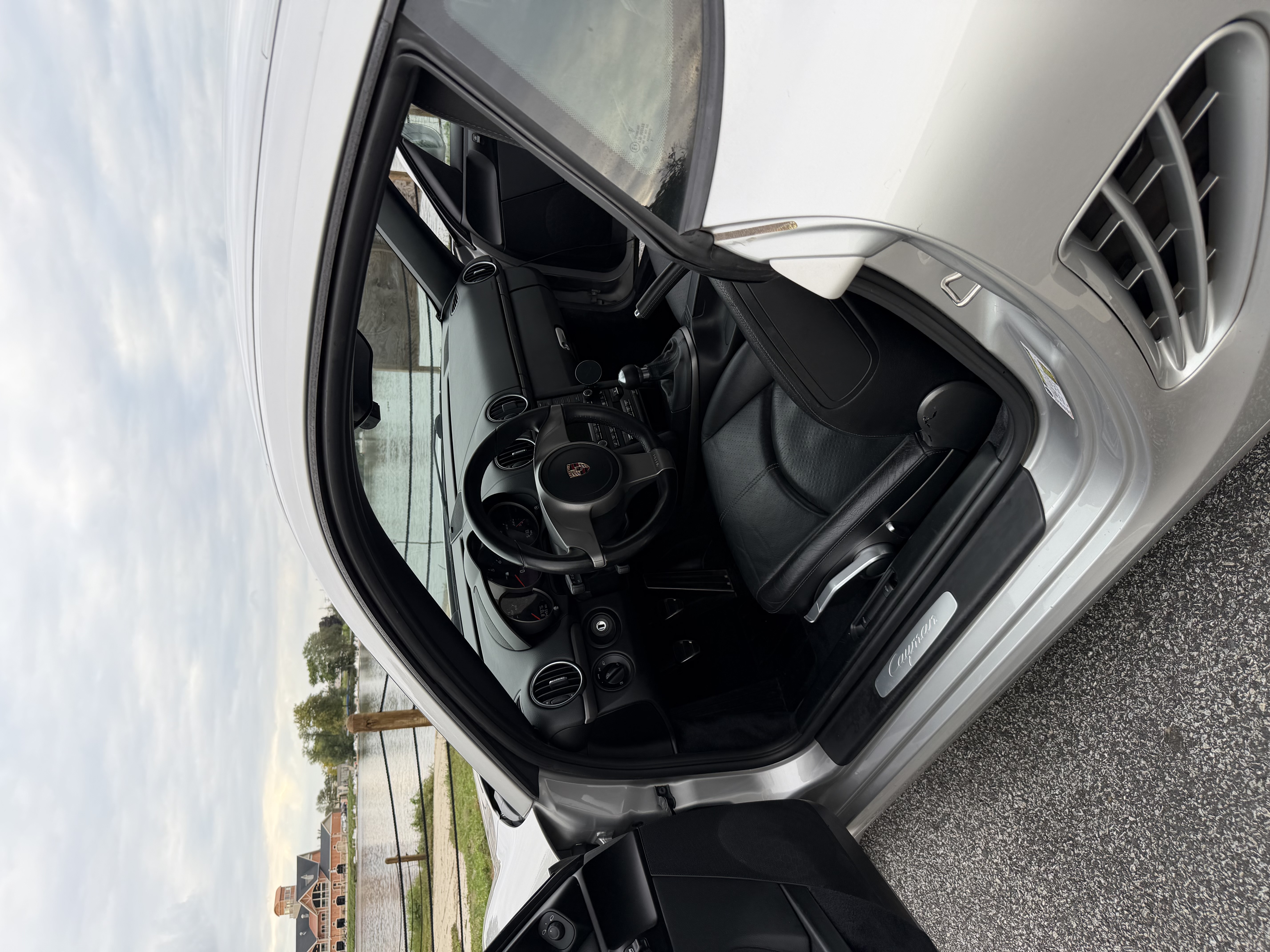 Used 2010 Porsche Cayman RWD image 21