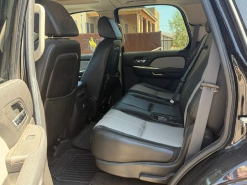 Used 2007 Chevrolet Tahoe LT w/ LT Preferred Equipment Group AWD/4WD image 5