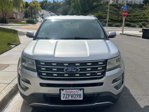 Used 2016 Ford Explorer Limited image 11