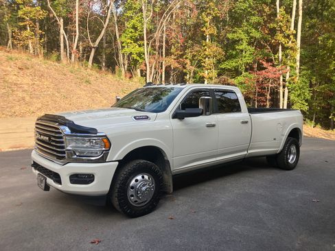 Used 2021 RAM 3500 Limited image 4