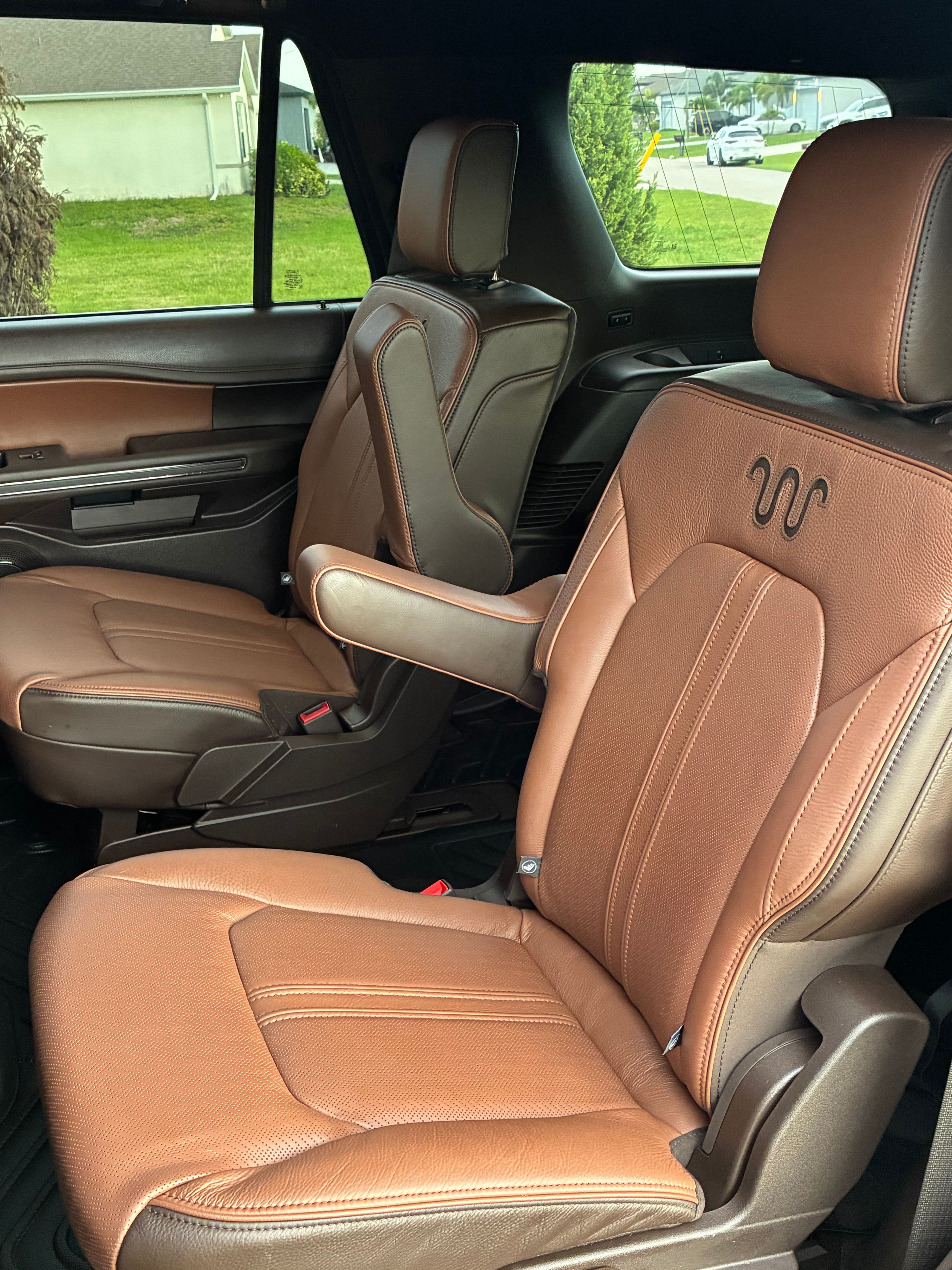 Used 2024 Ford Expedition King Ranch RWD image 13