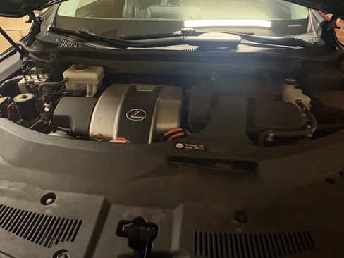 Used 2016 Lexus RX 450h AWD w/ Accessory Package image 11