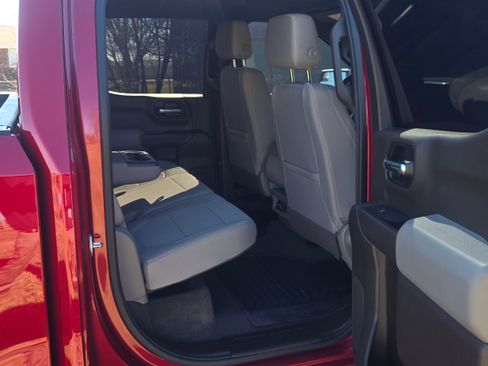 Used 2020 Chevrolet Silverado 1500 LT w/ All-Star Edition image 17