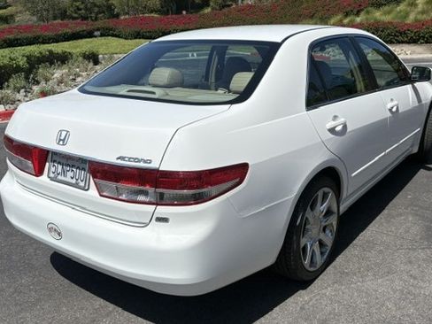 Used 2003 Honda Accord EX image 10