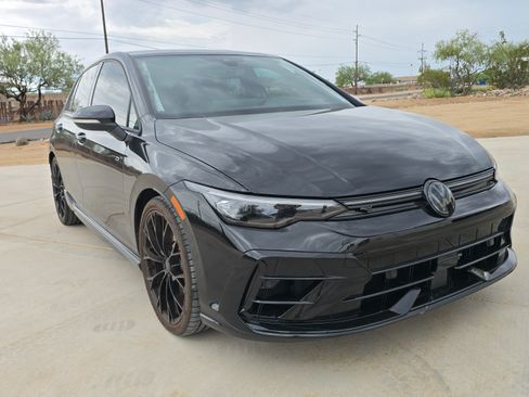 Used 2025 Volkswagen Golf R Black Edition AWD/4WD image 4