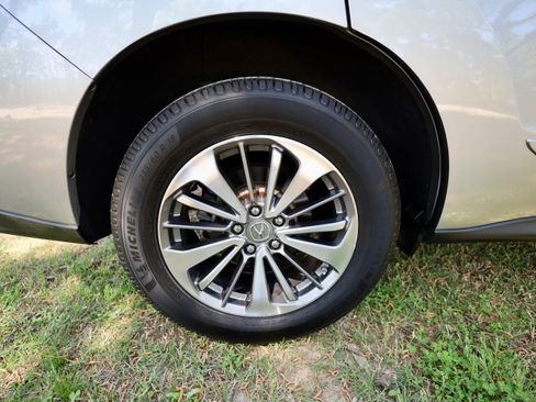 Used 2017 Acura RDX AWD w/ Advance Package image 28