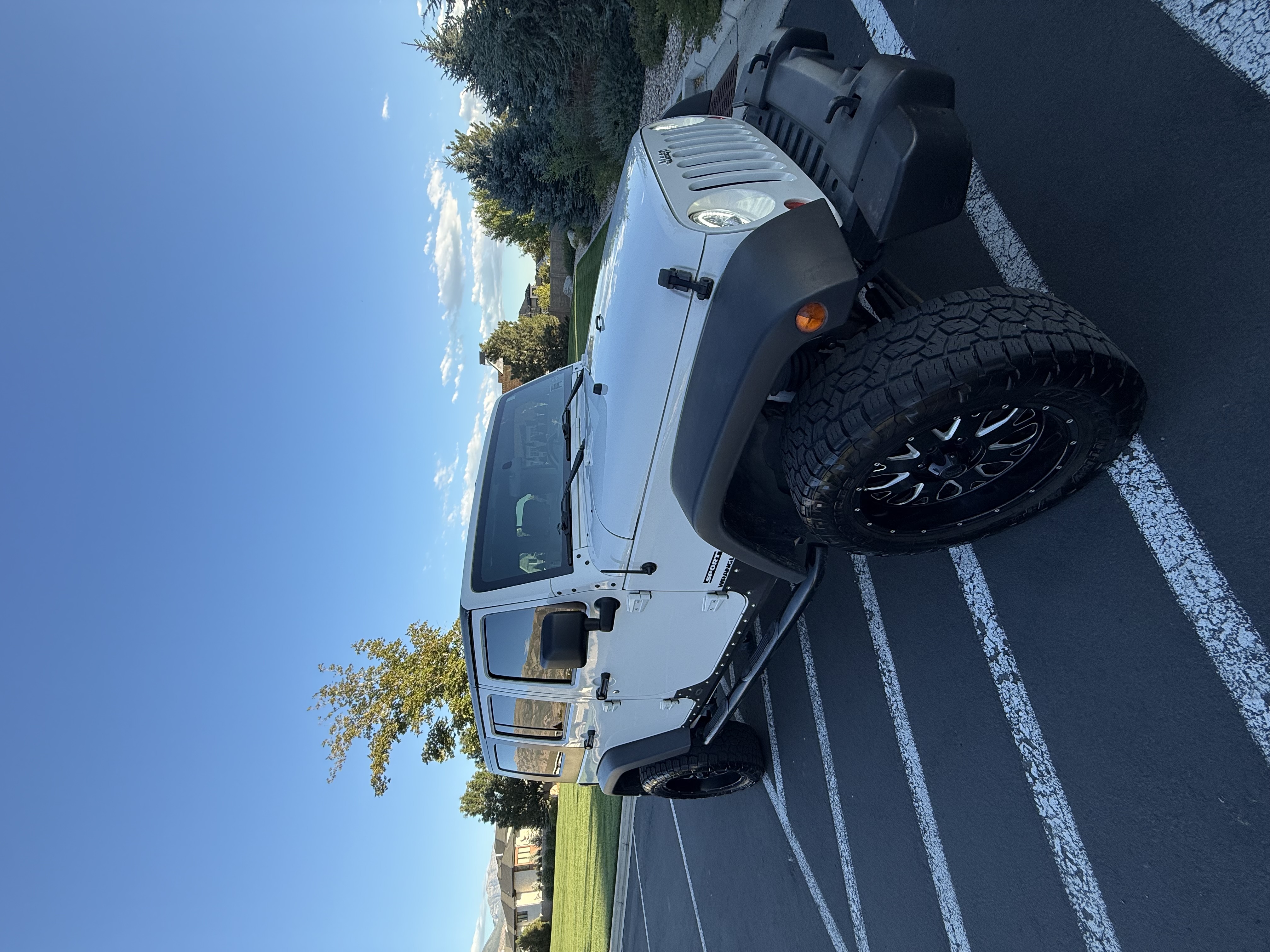 Used 2010 Jeep Wrangler Unlimited Sport AWD/4WD image 15