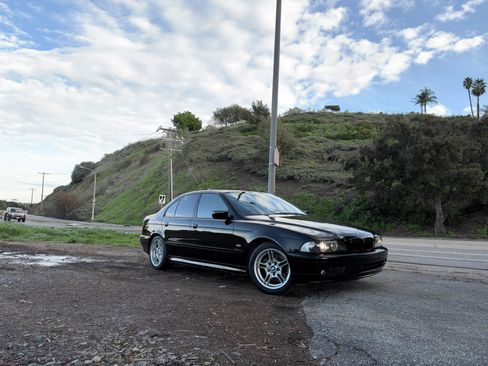 Used 2002 BMW 540i Sedan image 4