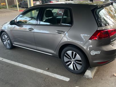 Used 2016 Volkswagen e-Golf SE