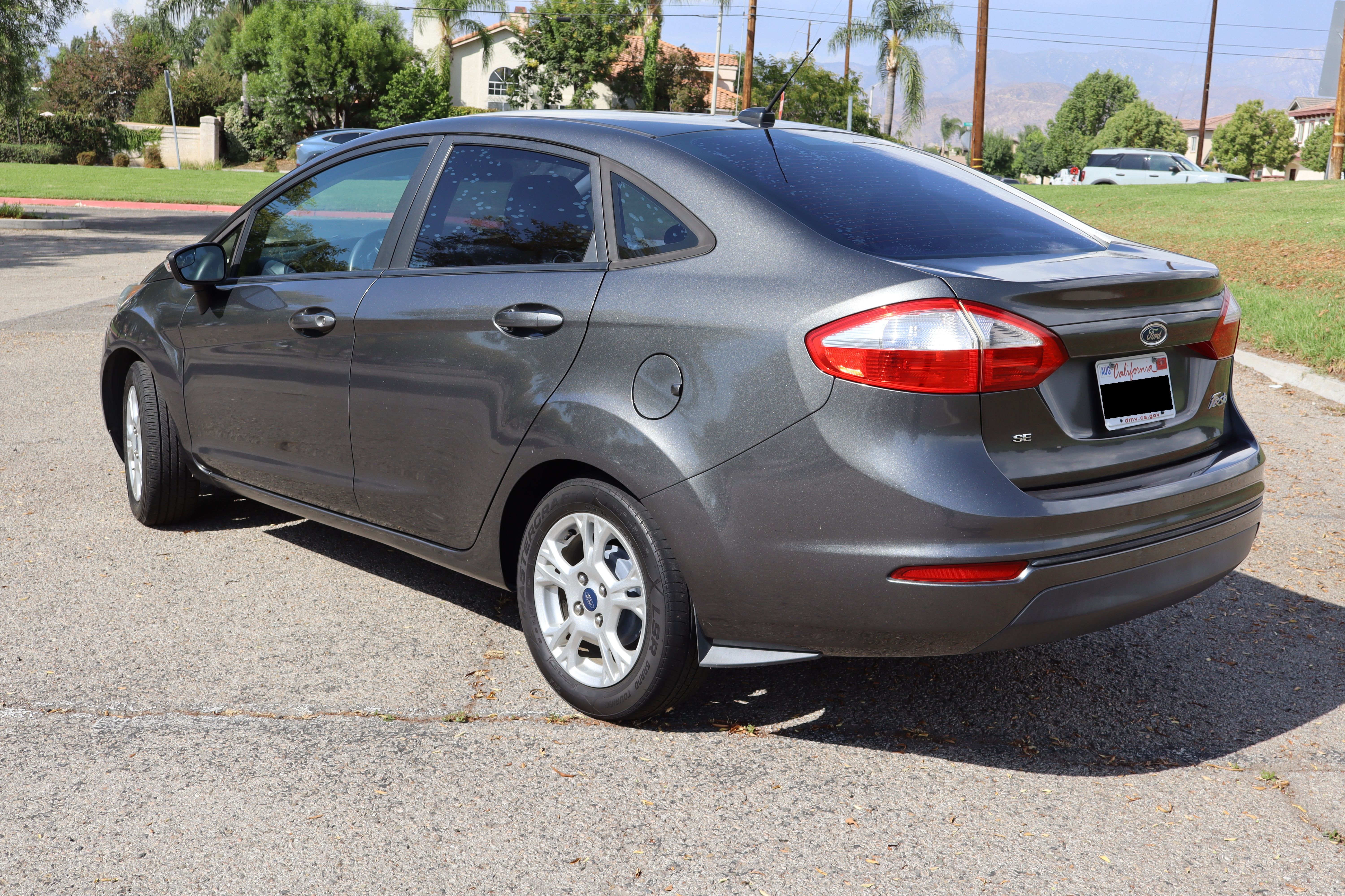 Used 2015 Ford Fiesta SE FWD image 11