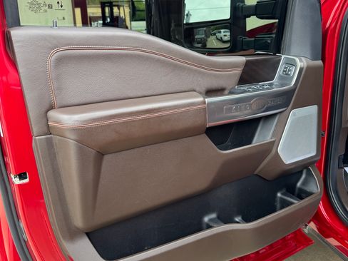 Used 2024 Ford F350 King Ranch w/ Chrome Package image 18