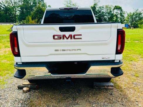 Used 2022 GMC Sierra 2500 SLT w/ SLT Convenience Package AWD/4WD image 5