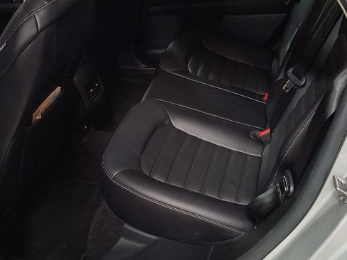 Used 2017 Ford Fusion SE w/ Fusion SE Technology Package image 10