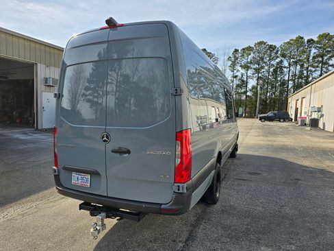 Used 2022 Mercedes-Benz Sprinter 3500 image 5