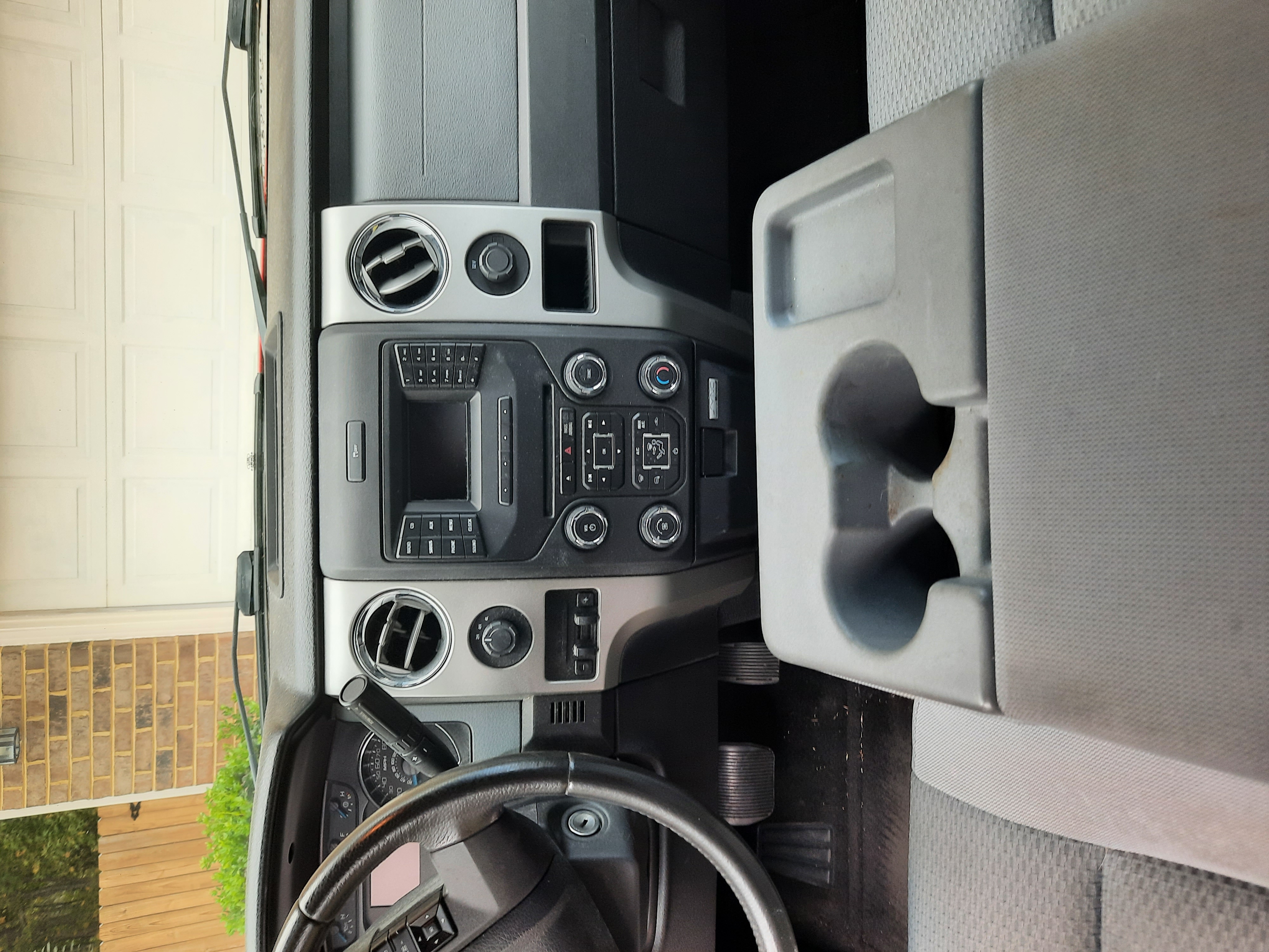 Used 2014 Ford F150 XLT w/ Equipment Group 302A Luxury AWD/4WD image 5