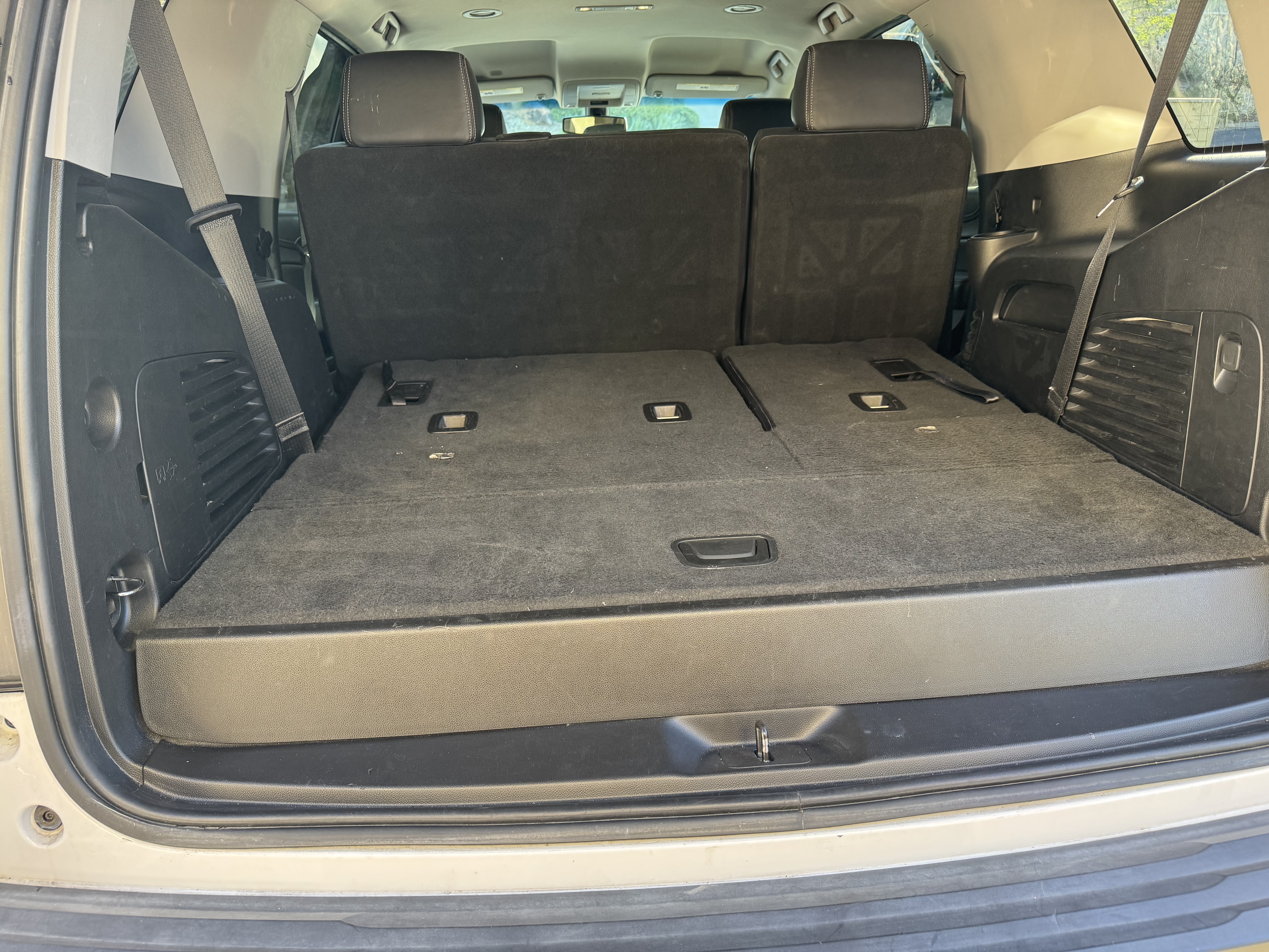 Used 2018 GMC Yukon SLE RWD image 17