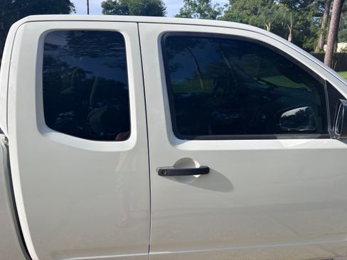 Used 2018 Nissan Frontier S RWD image 15