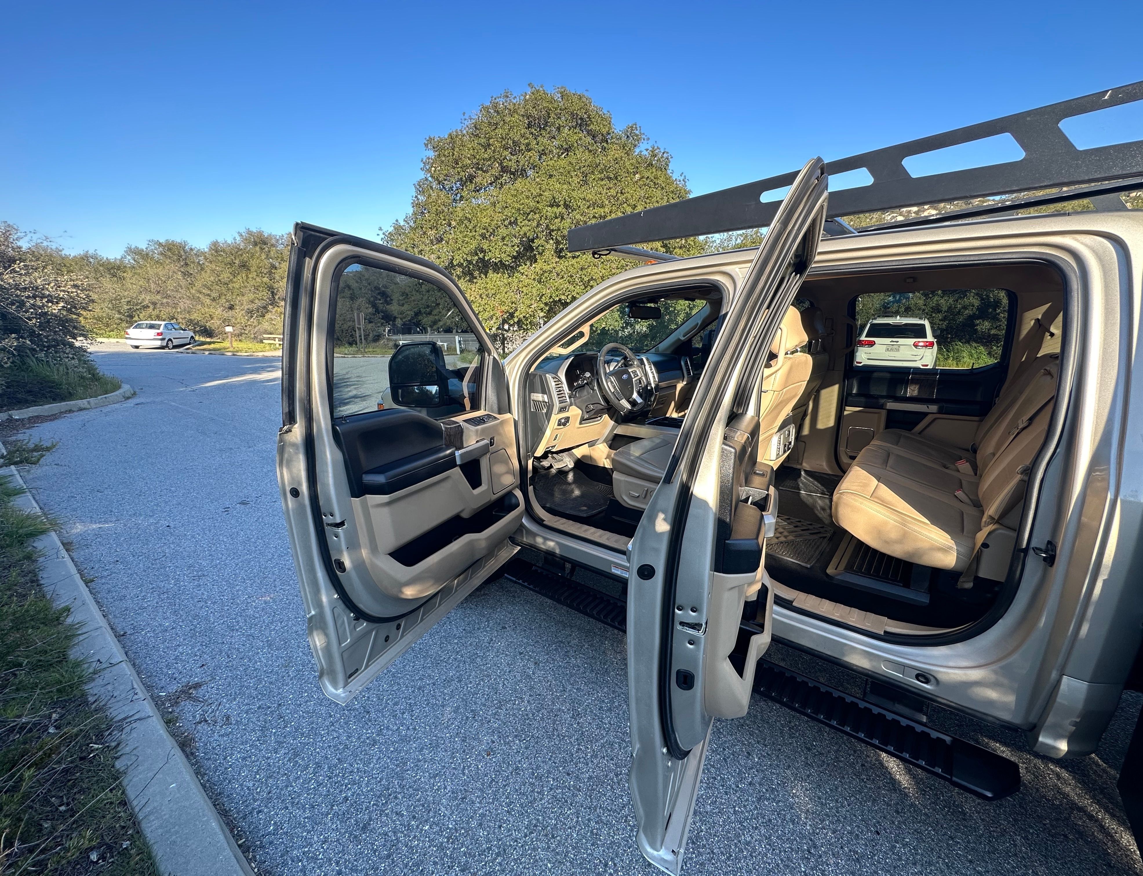 Used 2017 Ford F550 4x4 Crew Cab Super Duty image 29