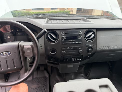 Used 2015 Ford F350 XL w/ Power Equipment Group RWD image 8