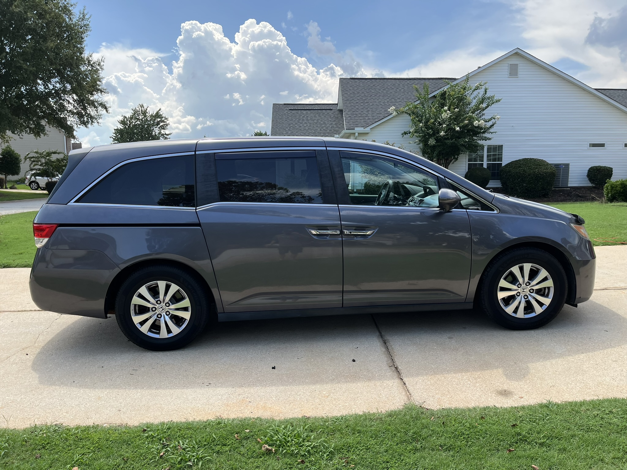 Used 2016 Honda Odyssey SE image 8