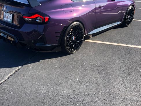 Used 2024 BMW 230i Coupe w/ Premium Package image 9