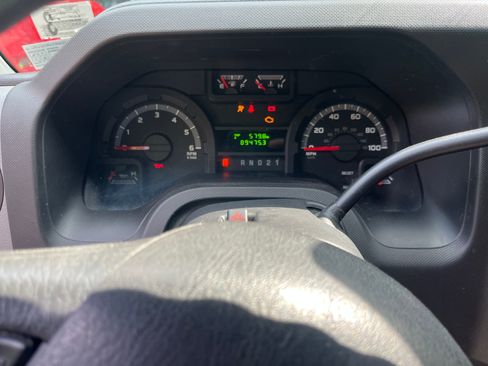 Used 2013 Ford E-250 and Econoline 250 w/ PWR Group RWD image 10