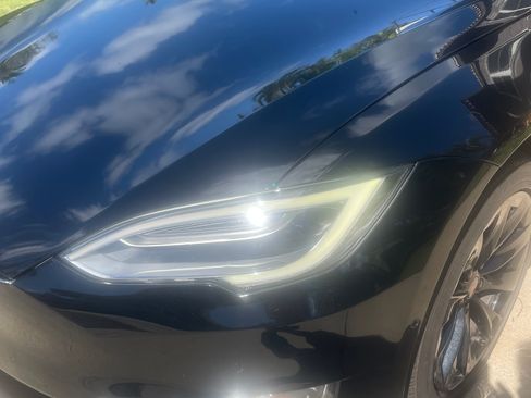 Used 2018 Tesla Model S 75D image 6