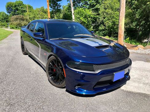 Used 2016 Dodge Charger R/T Scat Pack w/ Driver Confidence Group RWD image 1