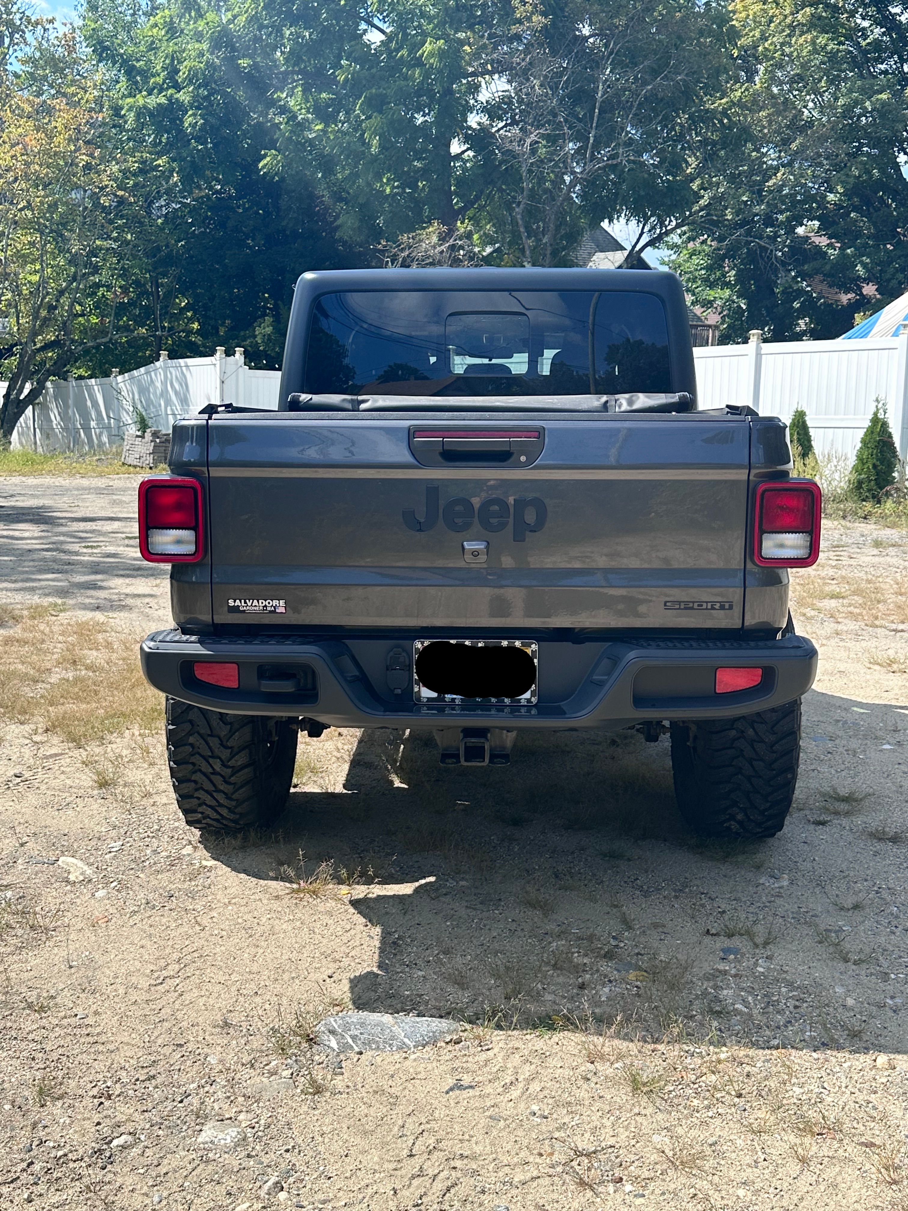 Used 2021 Jeep Gladiator Sport AWD/4WD image 6