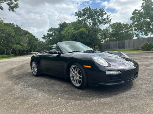 Used 2010 Porsche 911 Carrera S RWD image 11