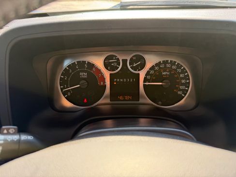 Used 2010 HUMMER H3 Alpha image 13