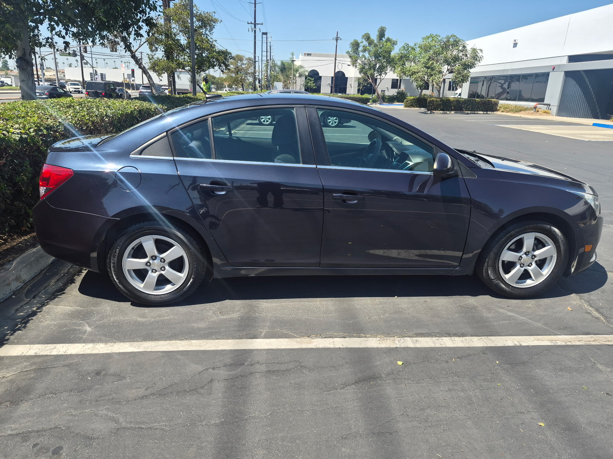 Used 2014 Chevrolet Cruze LT FWD image 5