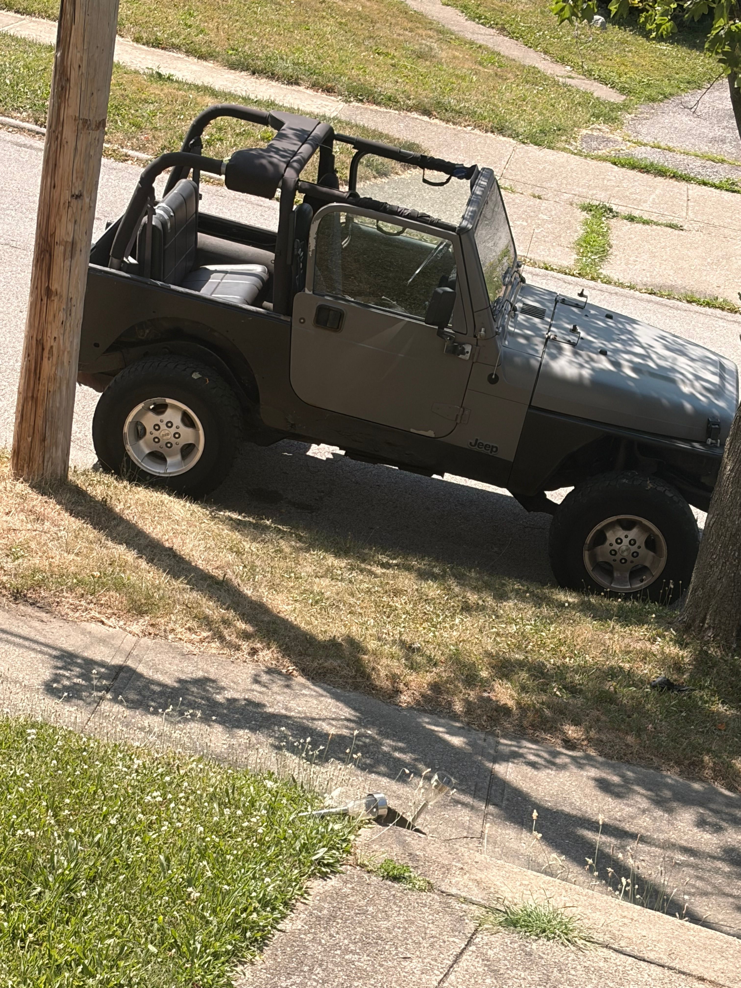Used 2002 Jeep Wrangler SE AWD/4WD image 9