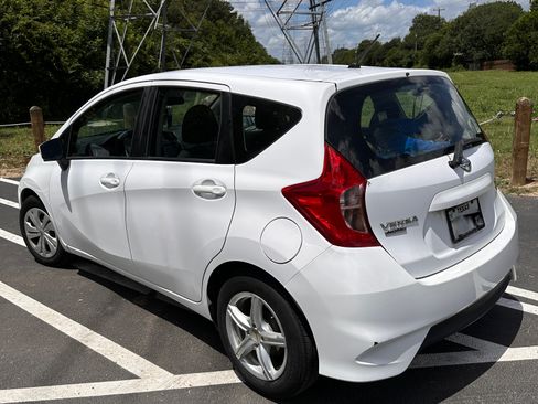 Used 2018 Nissan Versa Note SV FWD image 8