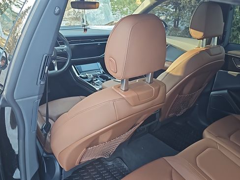 Used 2023 Audi Q8 Premium Plus w/ Premium Plus Package image 8