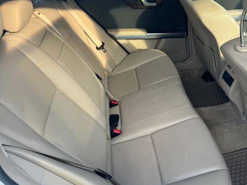 Used 2011 Mercedes-Benz GLK 350 GLK 350 Sport Utility 4D image 6