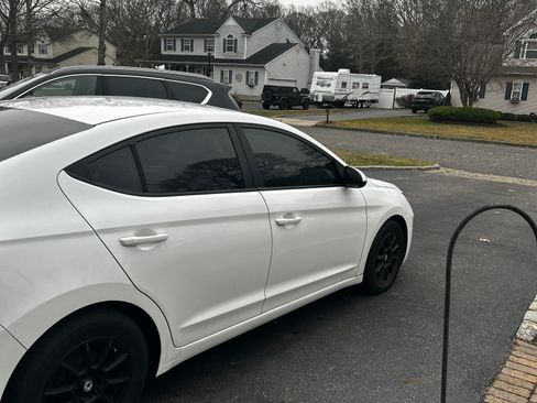 Used 2020 Hyundai Elantra SE image 12