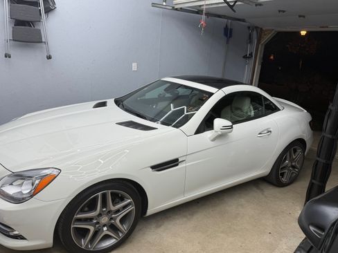 Used 2013 Mercedes-Benz SLK 250 image 13