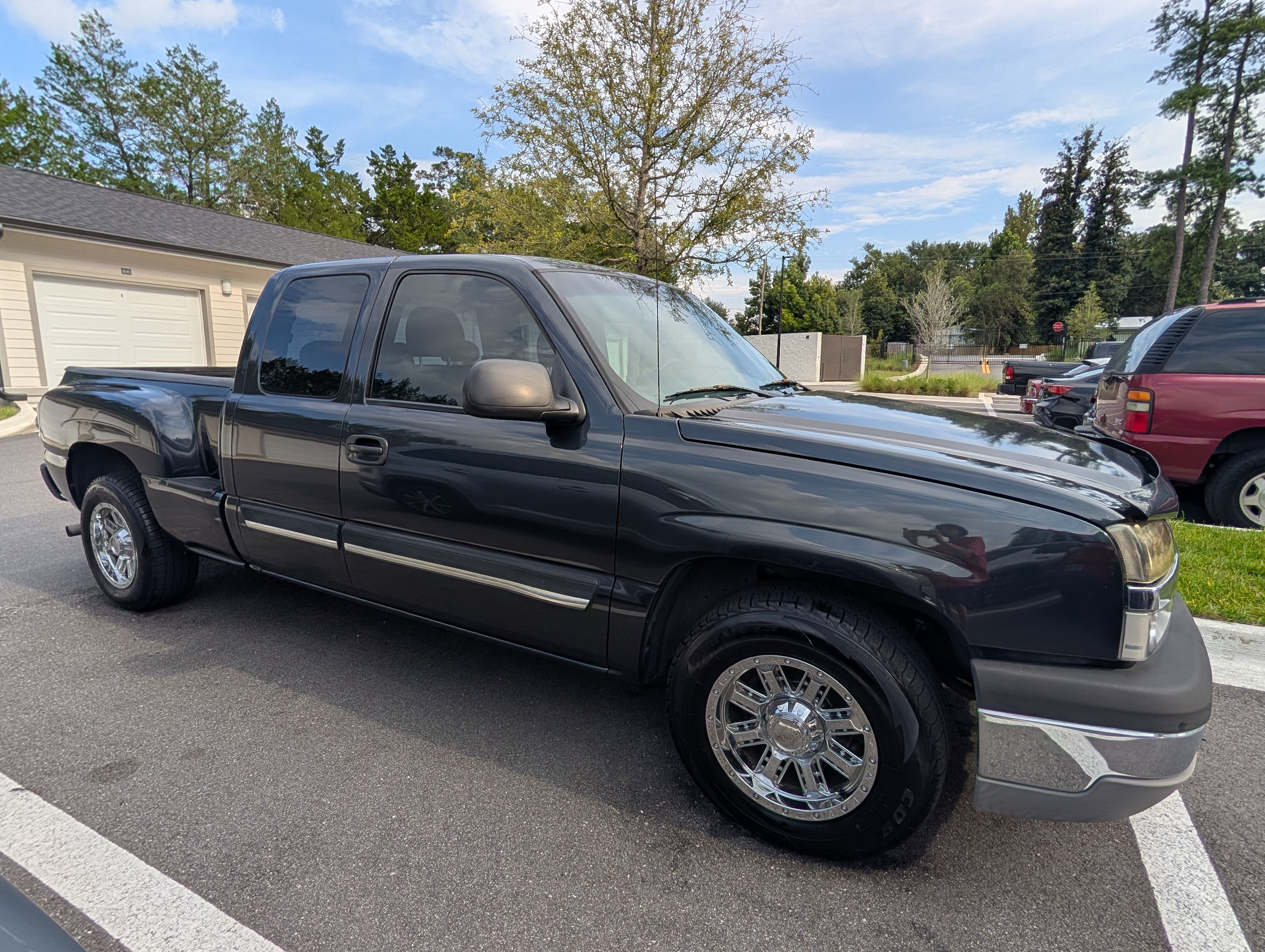 Used 2003 Chevrolet Silverado 1500 LS RWD image 2