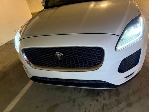 Used 2019 Jaguar E-PACE SE image 2