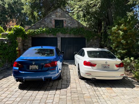 Used 2014 BMW M5 RWD image 26