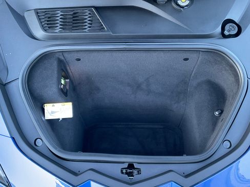 Used 2022 Chevrolet Corvette Stingray Coupe w/ 1LT image 22