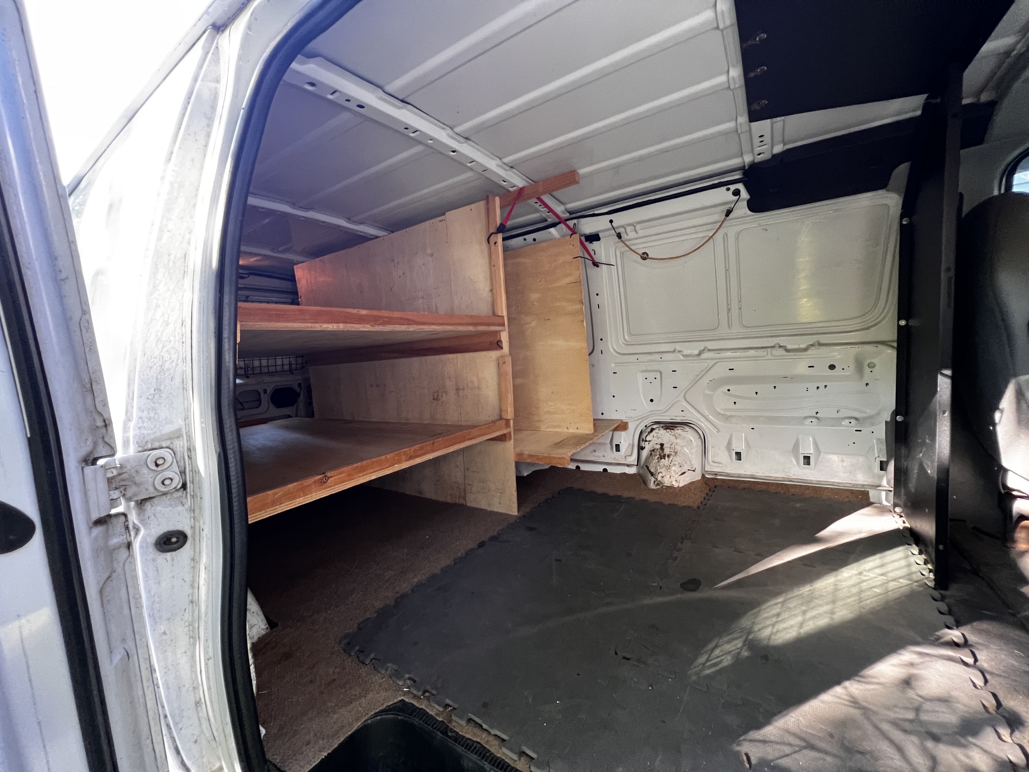 Used 2006 Ford E-350 and Econoline 350 XL RWD image 15