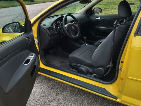 Used 2008 Pontiac G5 w/ Preferred Package image 21