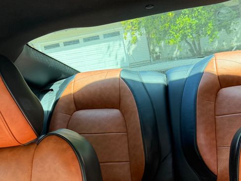 Used 2015 Ford Mustang Coupe RWD image 19