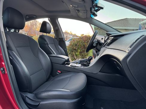 Used 2013 Hyundai Sonata SE w/ Navigation & Sunroof Pkg image 11