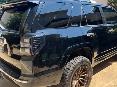 Used 2010 Toyota 4Runner Limited AWD/4WD image 4